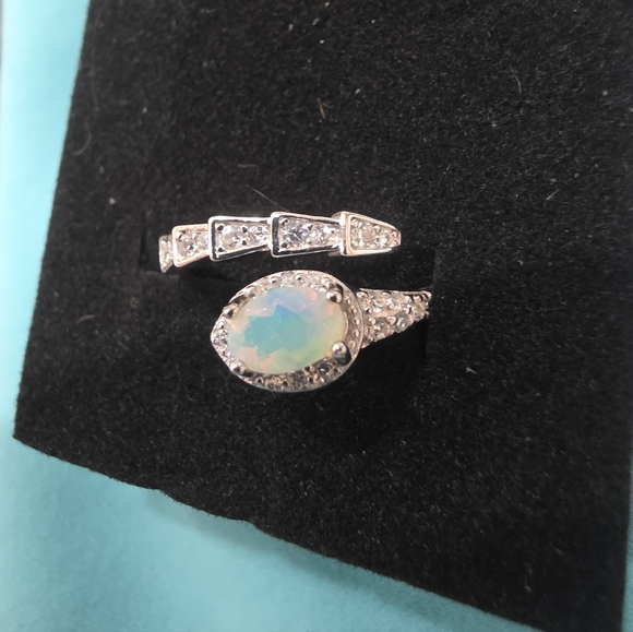 Opal Ring - Picture 3 of 8